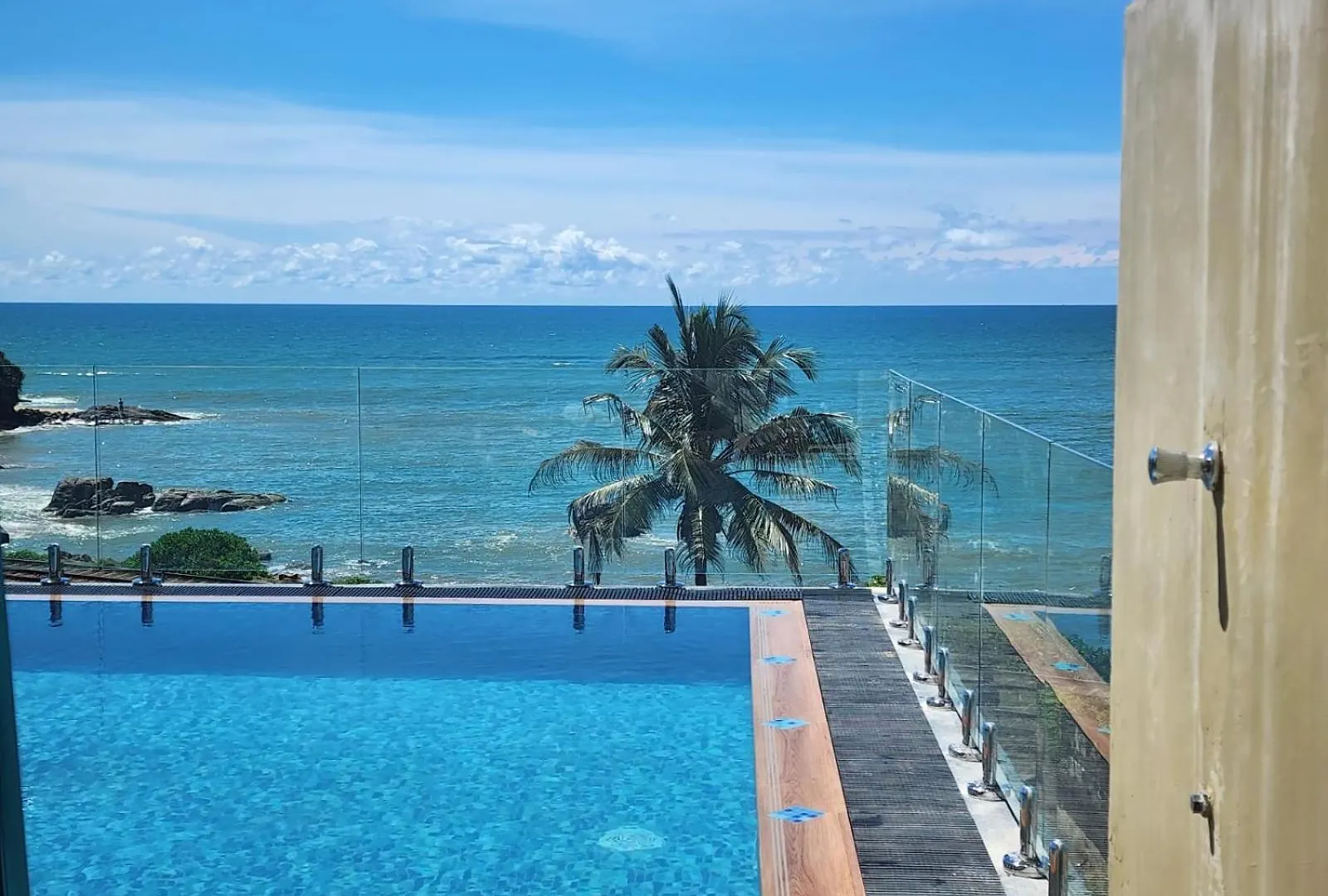Lavinia Bay Beach Hotel Dehiwala-Mount Lavinia 2*,  Sri Lanka